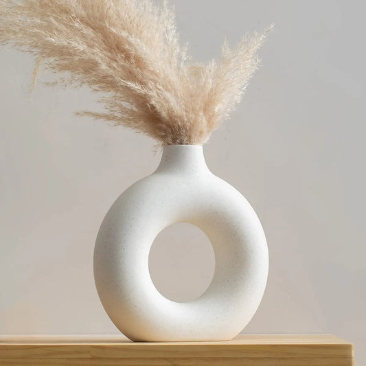 White Ceramic Circle Pampas Donut Vase